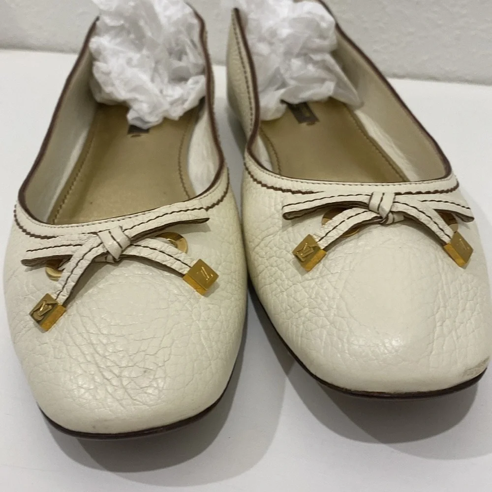 Louis Vuitton Leather Ballet Flats | Size 39 - Picture 12 of 16